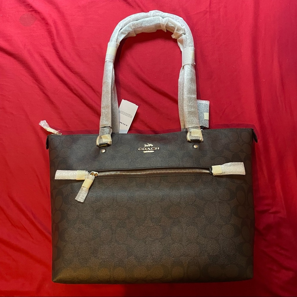 COACH Gallery Tote